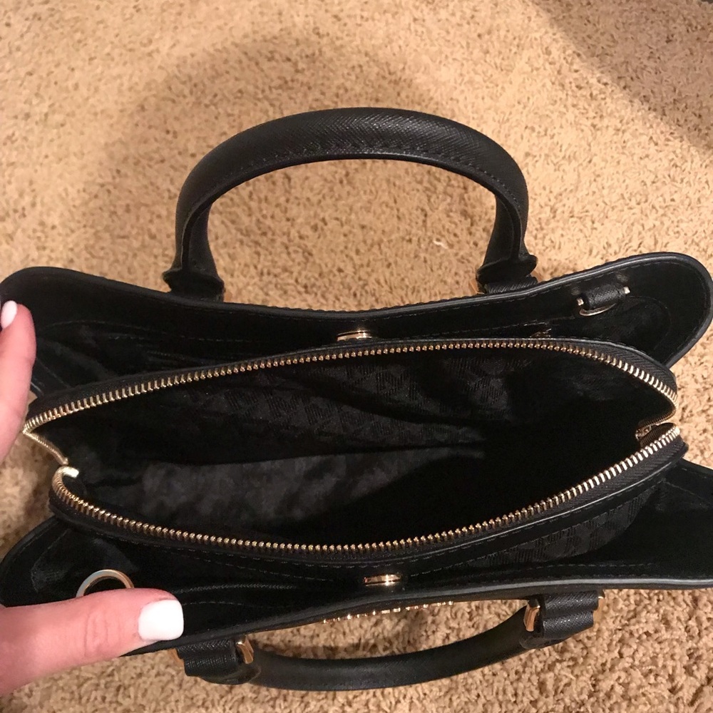 Like New Condition! MK Blk purse with cross body strap - Picture 2 of 5
